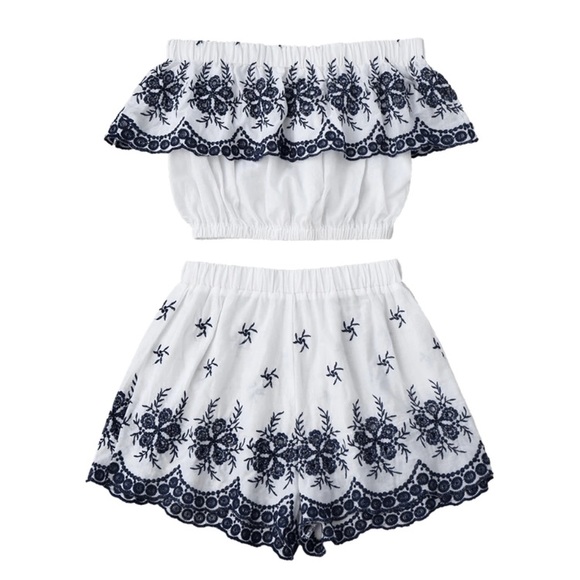 LAST ONE🌷 Embroidered Vacation Set - Picture 2 of 7